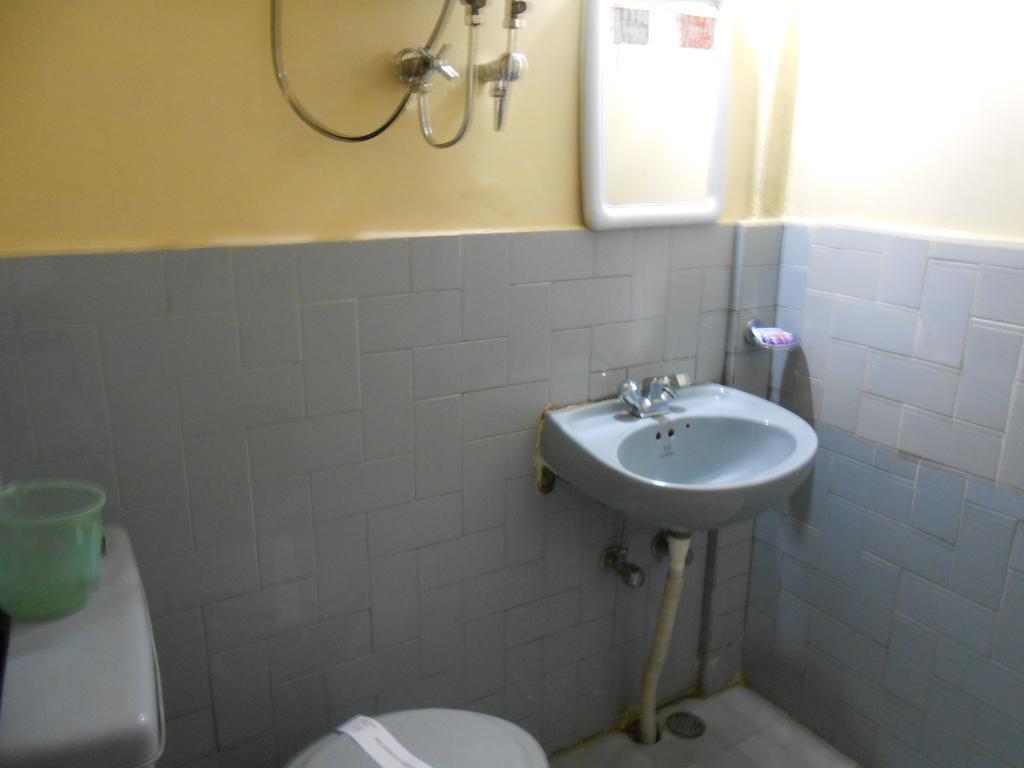 Pradhan Residency Dardzsiling Szoba fotó