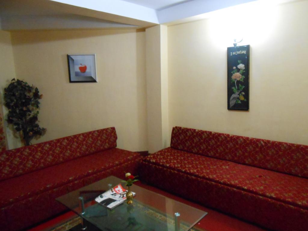 Pradhan Residency Dardzsiling Szoba fotó
